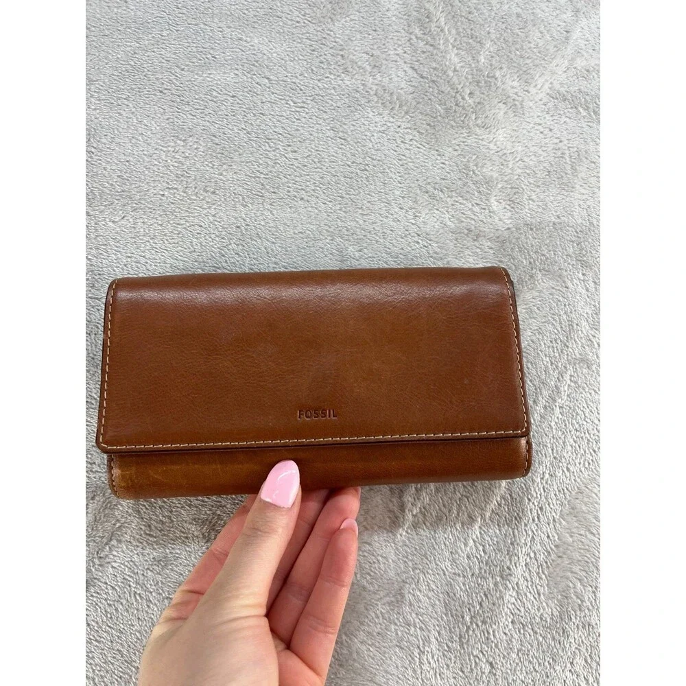 Fossil Brown Leather Zip Around Wallet Organizer Clutch Long Wallet
